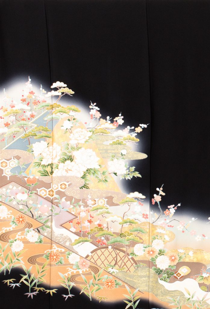 流水・宝づくし花々