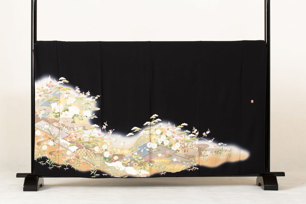 流水・宝づくし花々