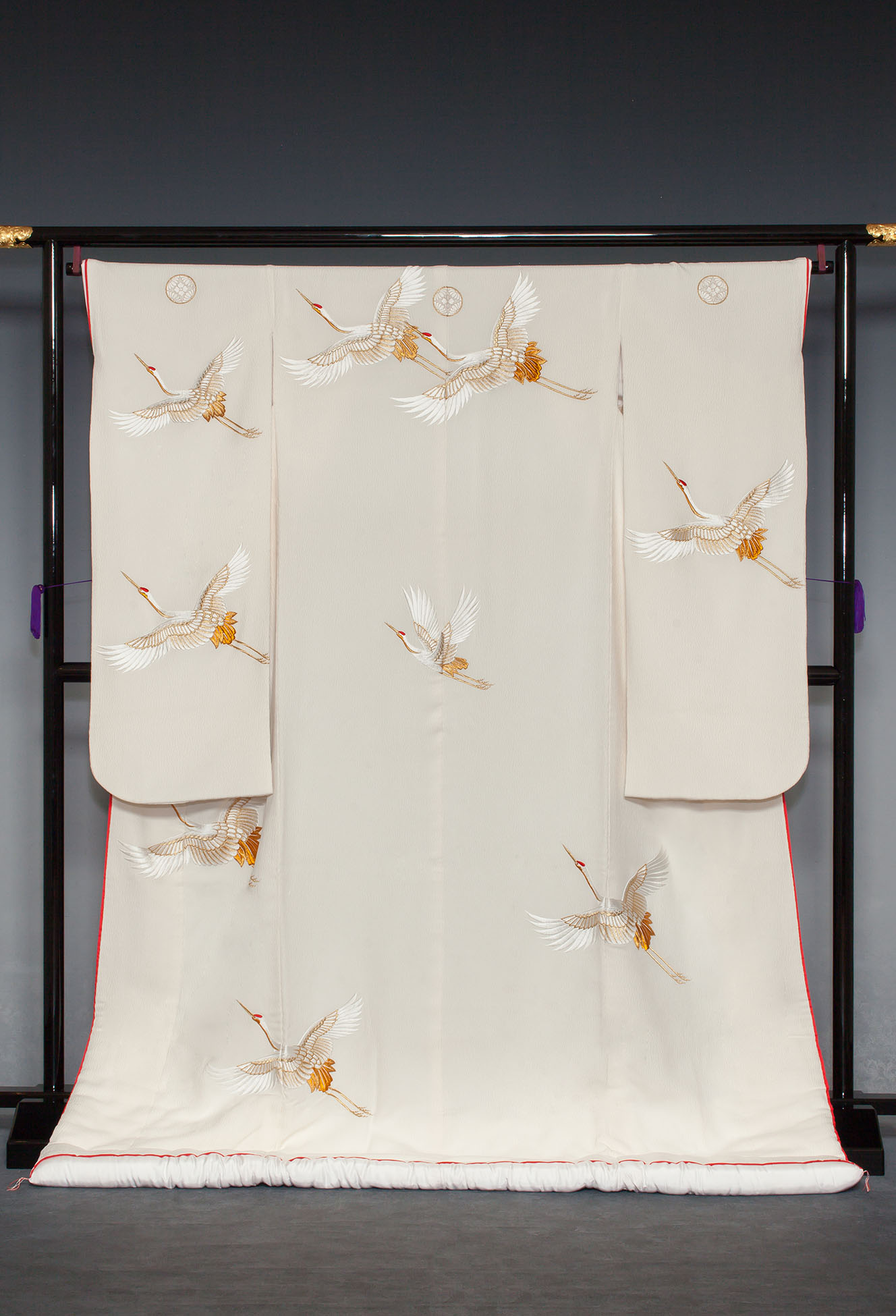 ちりめん鶴菊紋章