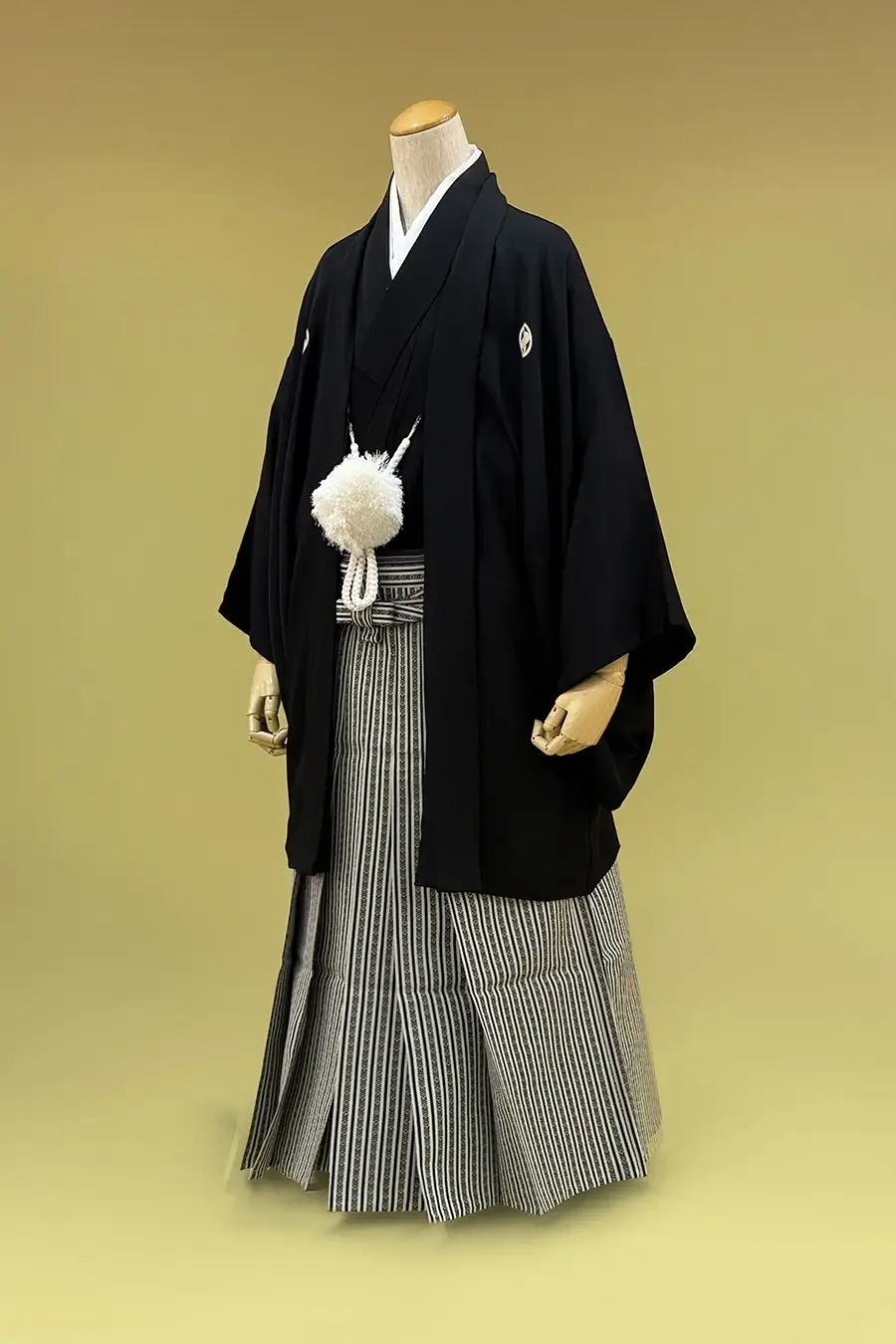 黒紋付・黒白ラメ入り袴