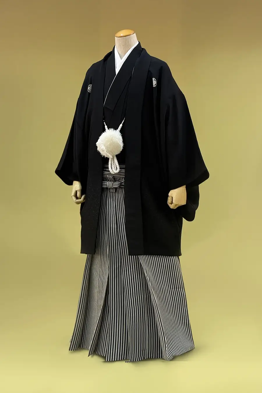 吹雪紋付・黒白袴