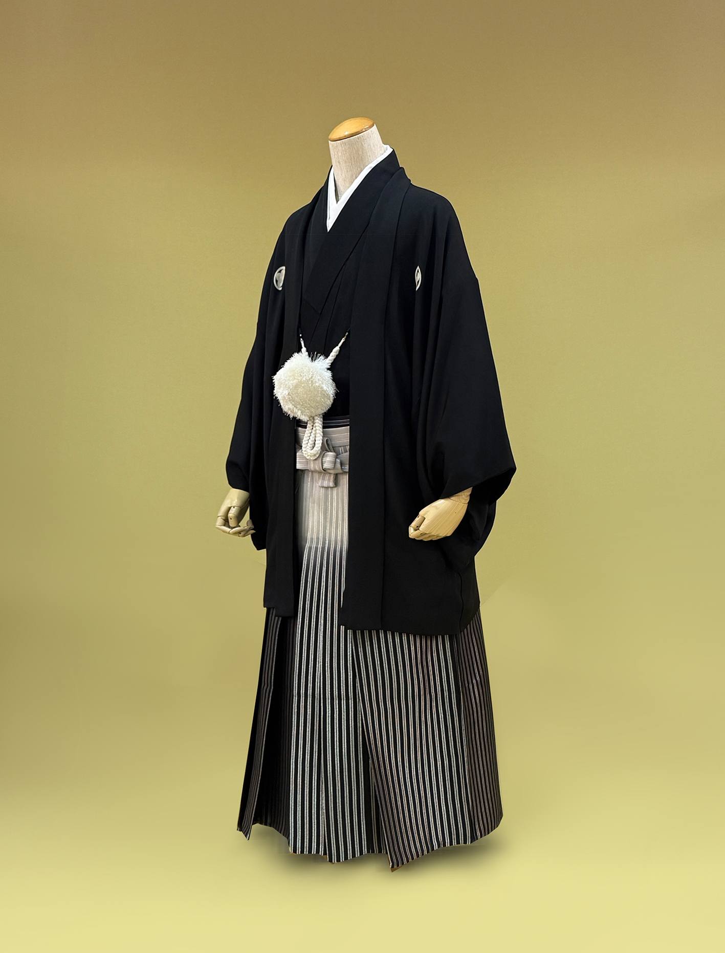 黒紋付・グレーぼかし袴