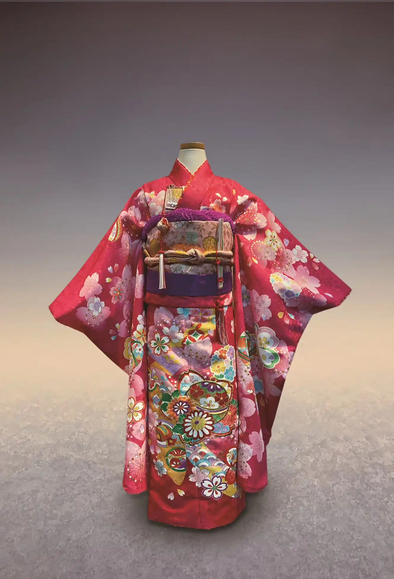 ピンク地桜にまり（七歳）