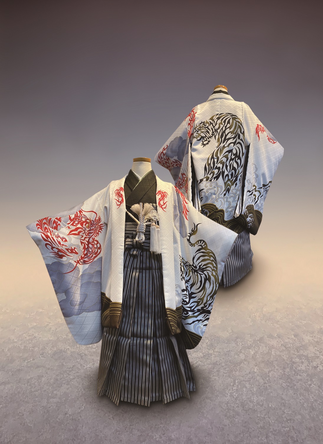 白地に虎（五歳）